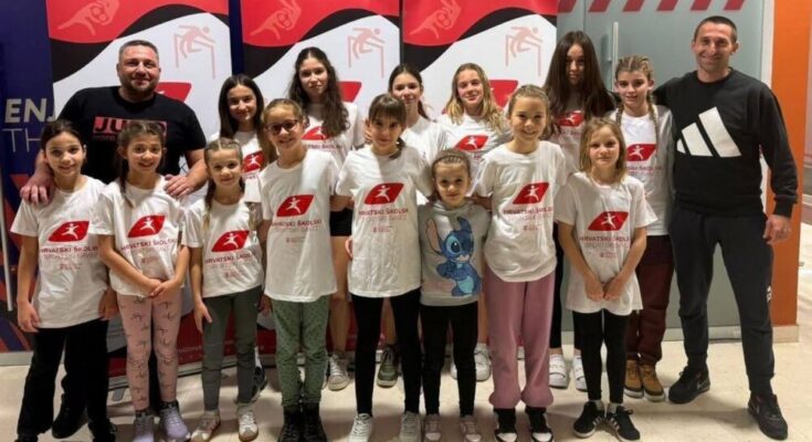NAŠE UČENICE DRŽAVNE PRVAKINJE U HRVANJU!!!