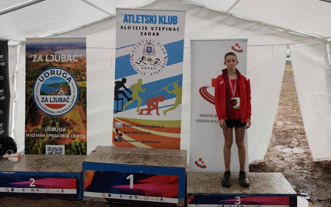 BOŽO OSVAJA MEDALJE U ŠKOLI I U SVOM KLUBU